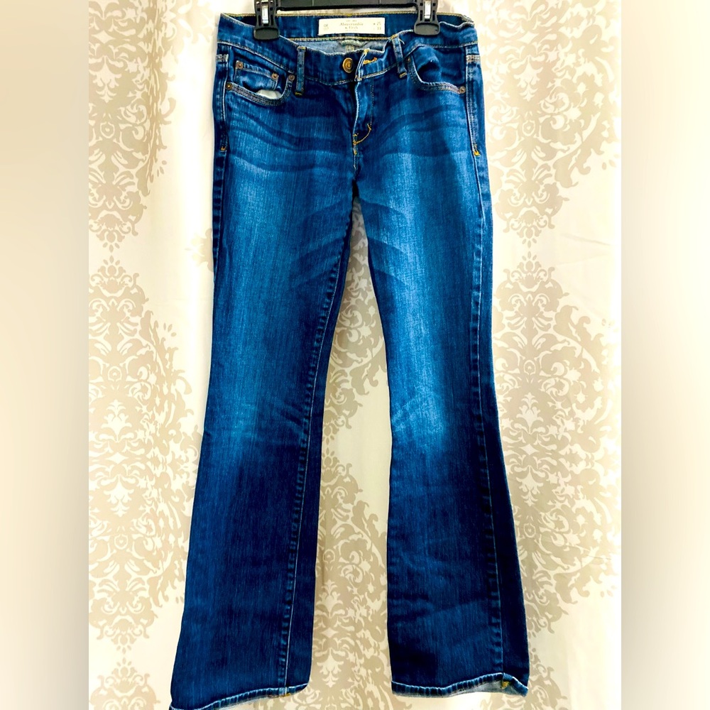 Super low rise, American eagle flare jeans